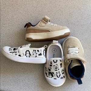 two pairs size 4 infant / toddler shoes